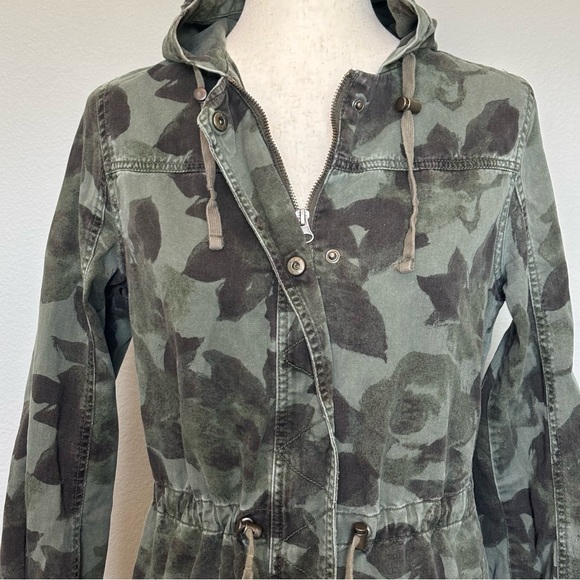 Mossimo Women’s Lightweight Utility Camo Print Jacket, EUC - Picture 8 of 12